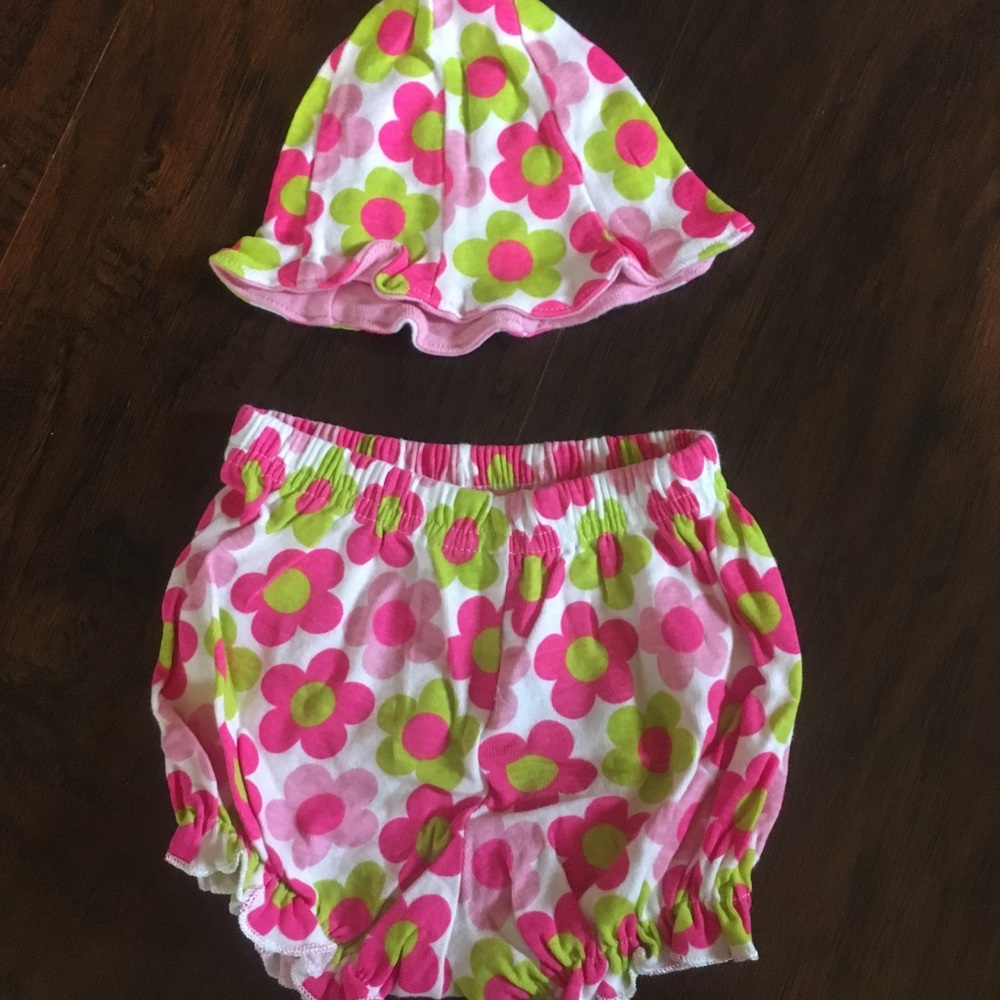🐾Gerber diaper cover and hat🐾